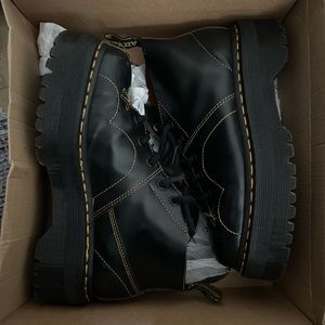 Dr. Martens church quad (platform)